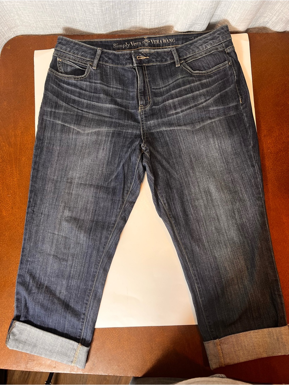 Simply Vera Vera Wang Women's Dark Wash Cropped Jeans SZ 16